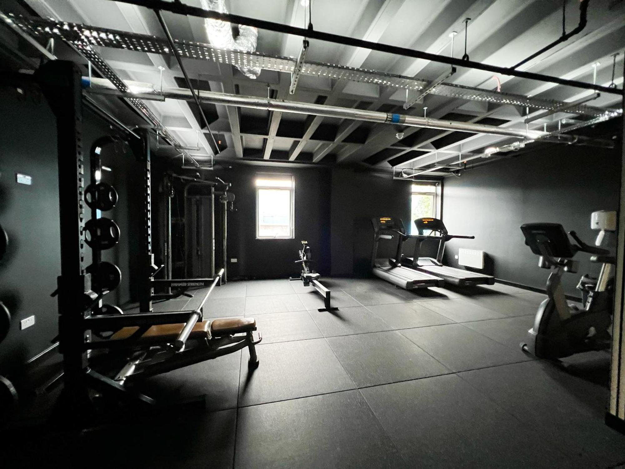 The Kaizen Apartment West Bromwich Bagian luar foto