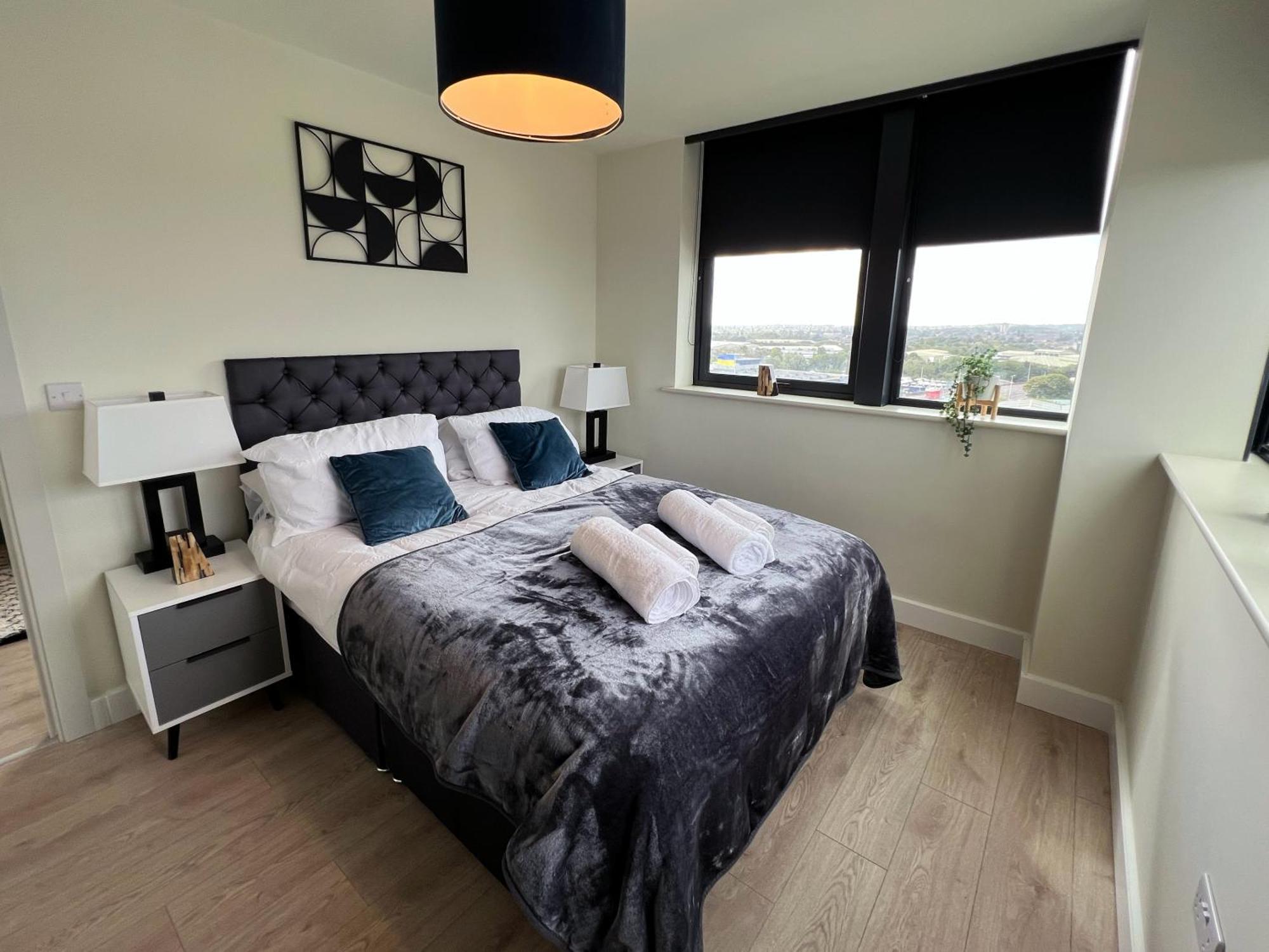The Kaizen Apartment West Bromwich Bagian luar foto
